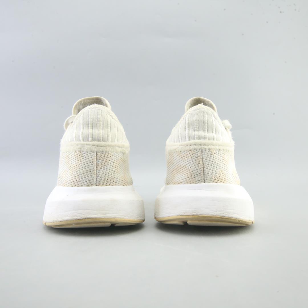 ADIDAS SWIFT RUN X