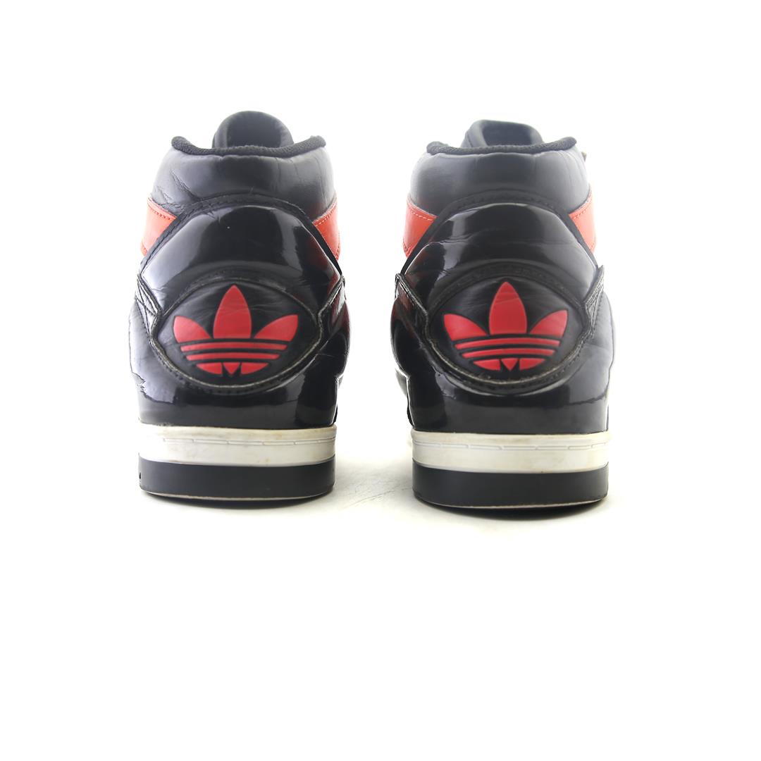 ADIDAS HARD COURT