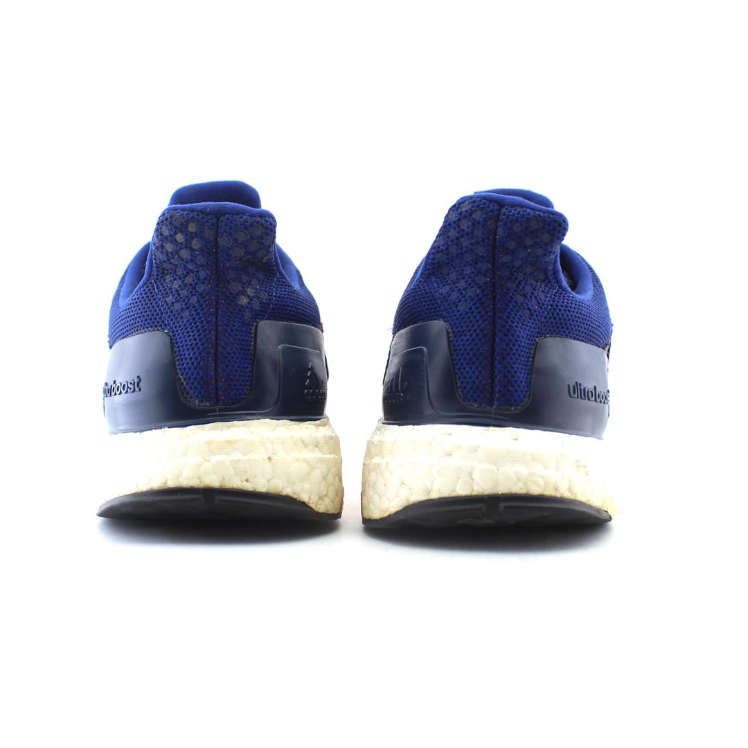 ADIDAS ULTRA BOOST ST