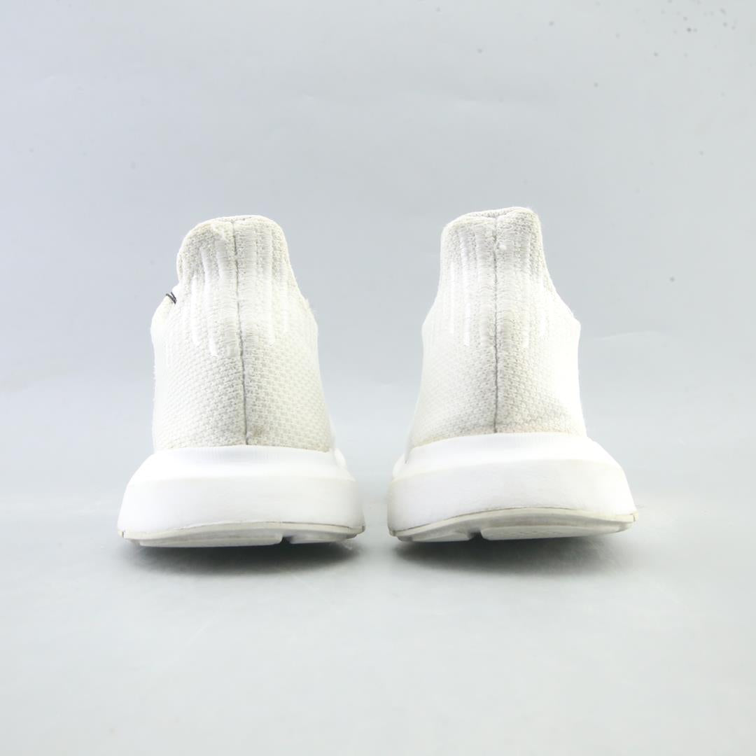 ADIDAS SWIFT RUN X