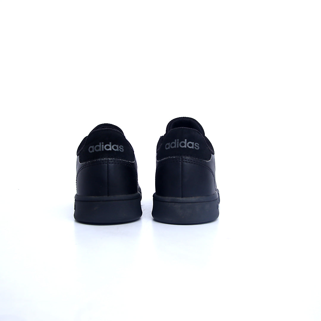 ADIDAS ADVANTAGE
