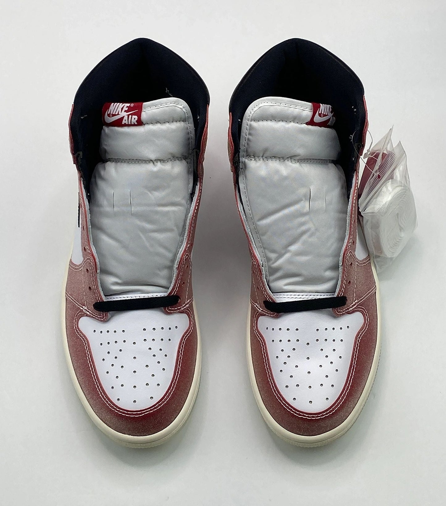 Nike Air Jordan 1 OG Chicago Trophy Room Size 10.5