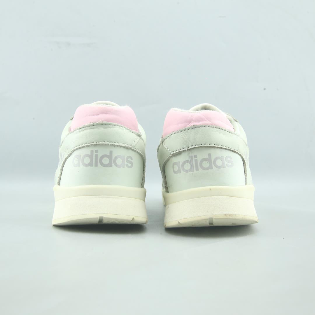 ADIDAS A.R. TRAINER