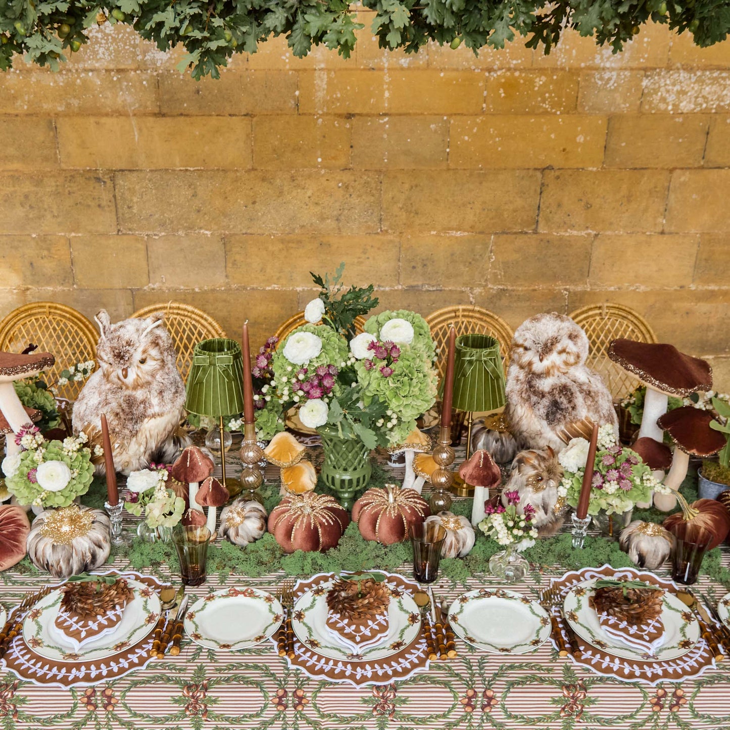 Acorn Garland Dinner & Starter Plates (Set of 8)