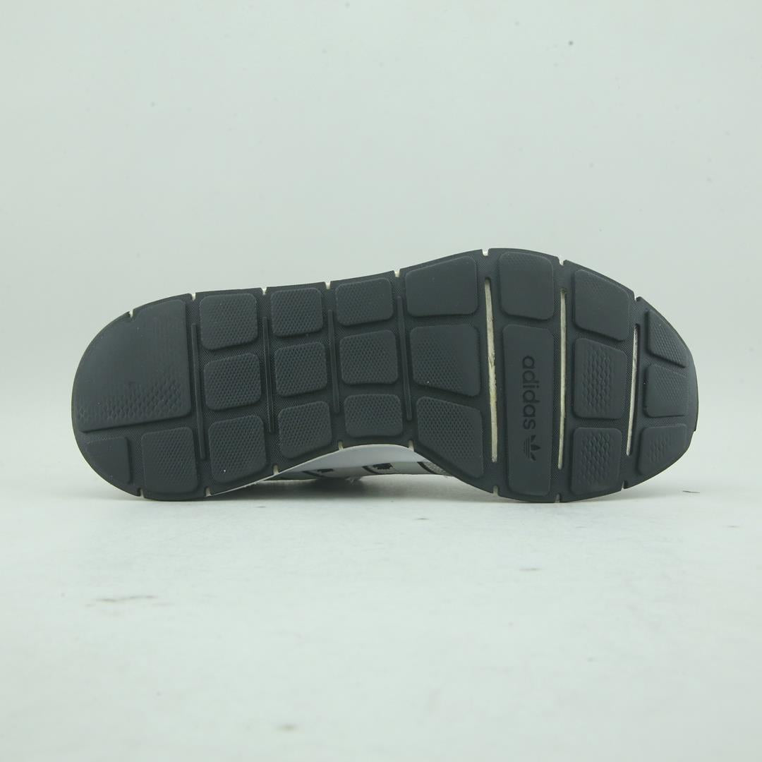 ADIDAS  SWIFT RUN X