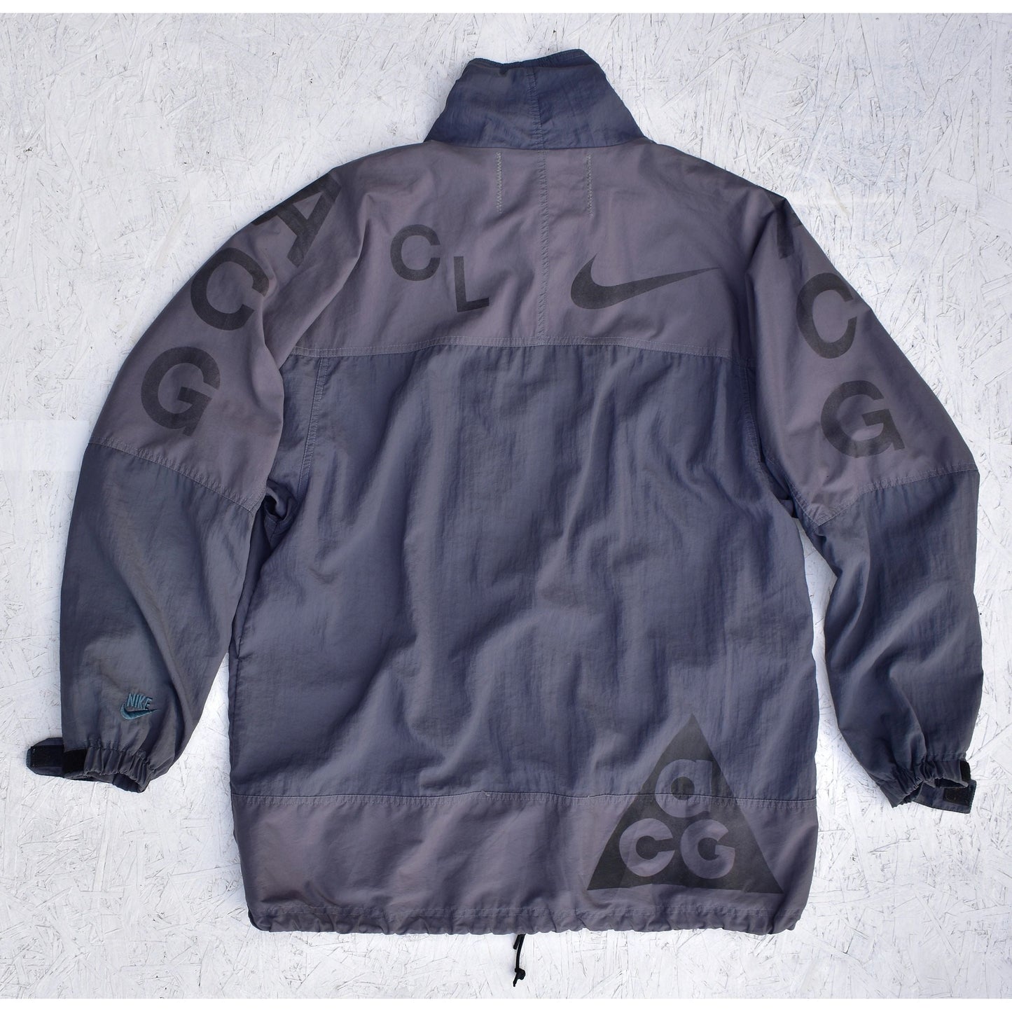1/1 Nike ACG 90's Nylon & Mesh Oversized Jacket Size Large