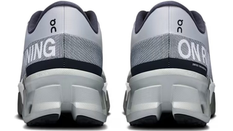 On Running Cloudmonster Hyper Glacier Ivory