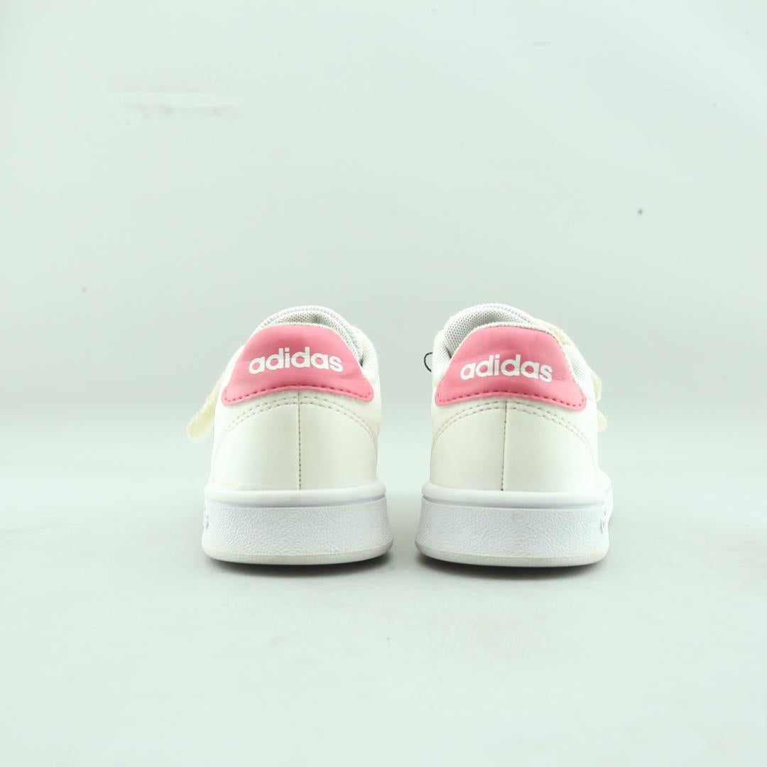 ADIDAS ADVANTAGE