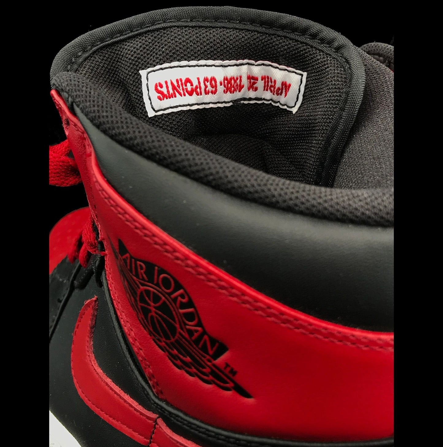 Nike Air Jordan 1 Retro 2009 DMP Chicago BRED Size 9