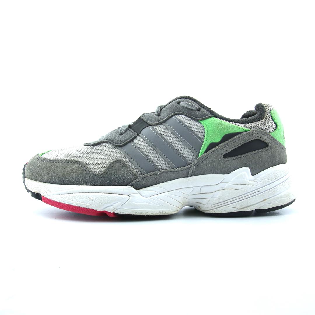 ADIDAS  YUNG-96