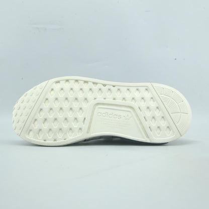 ADIDAS  YOUTH 5.5 NMD R1