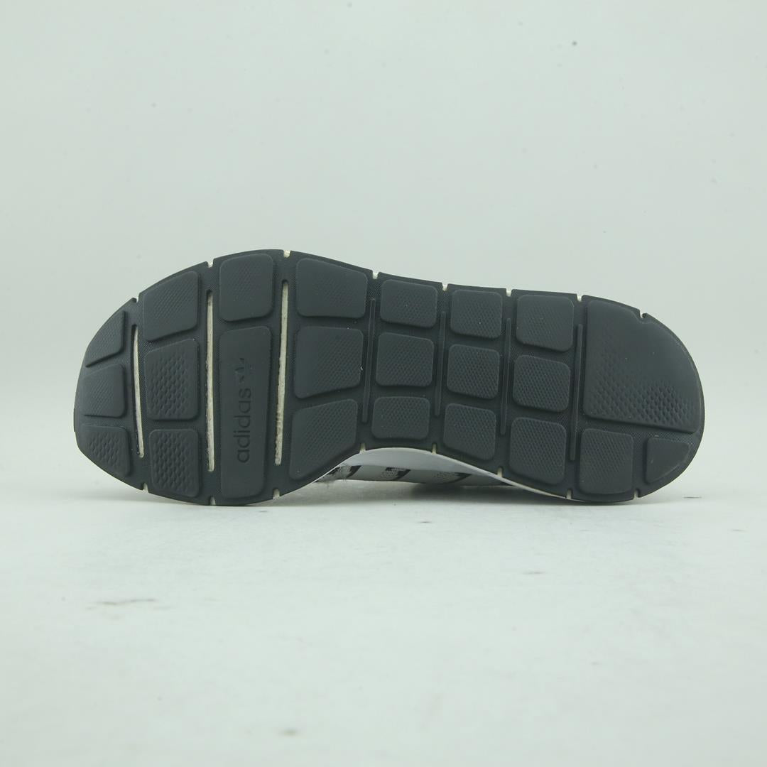 ADIDAS  SWIFT RUN X