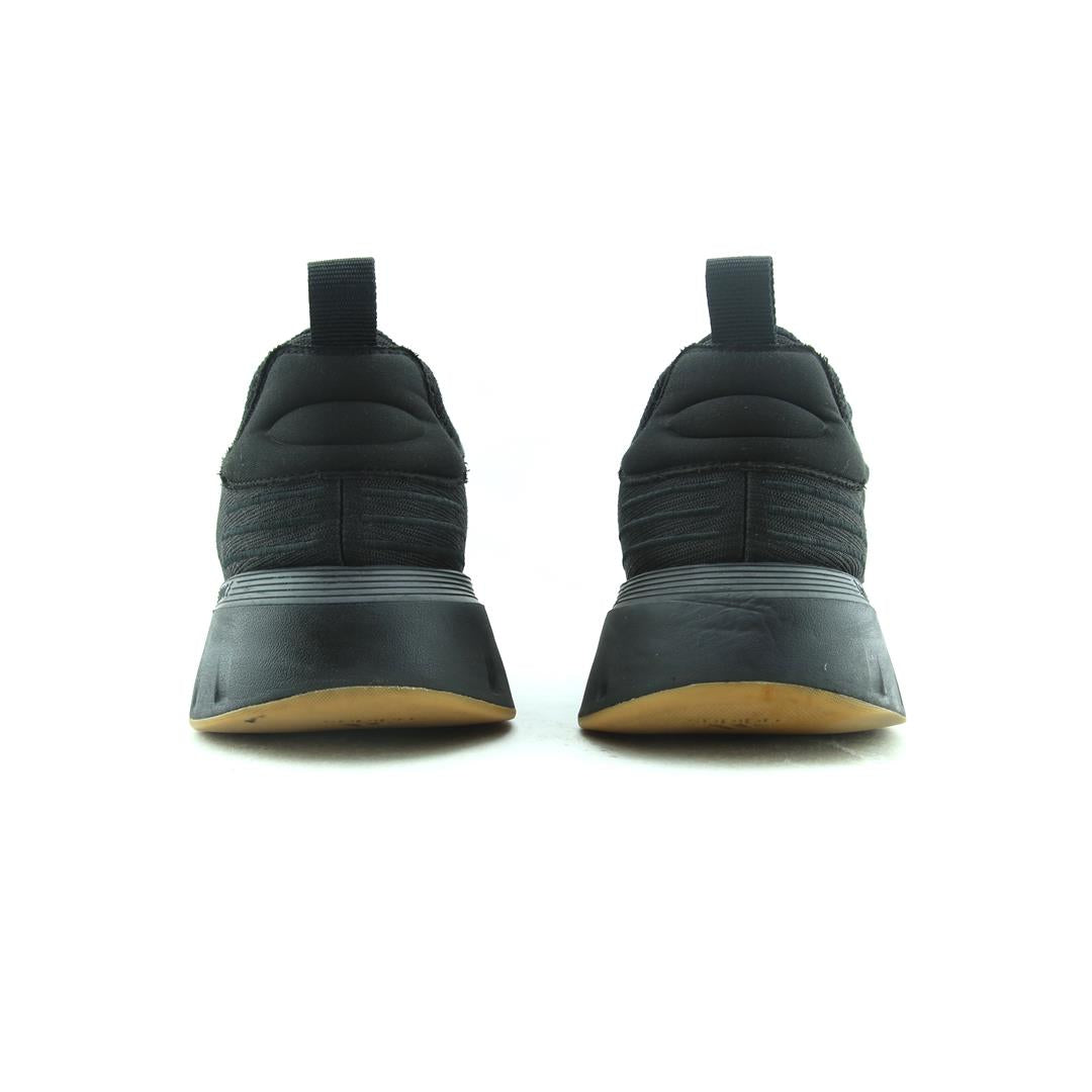 ADIDAS  SWIFT RUN 20