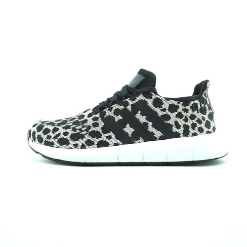 ADIDAS  SWIFT RUN