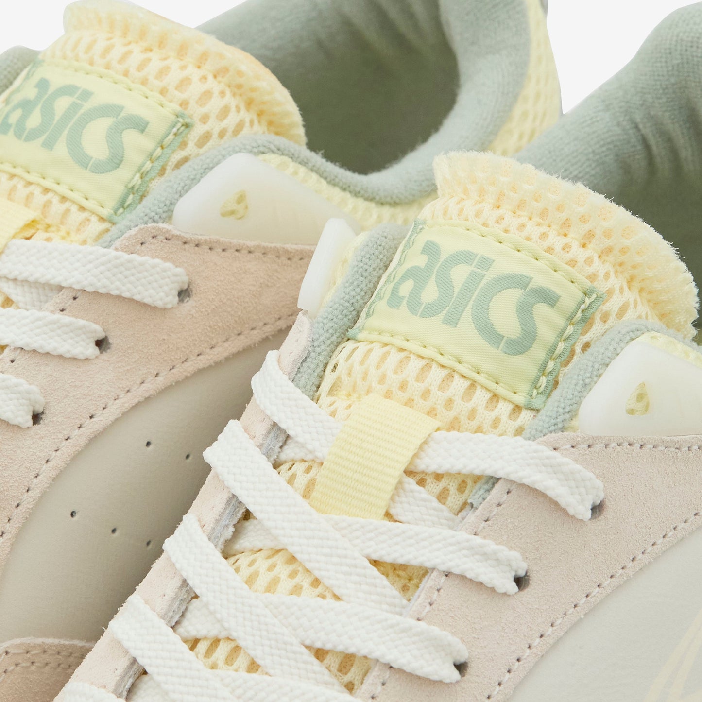 Above The Clouds Skycourt