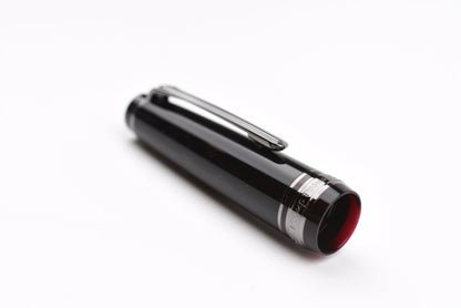 BUNGUBOX Original Fountain Pen - The Mini Witch