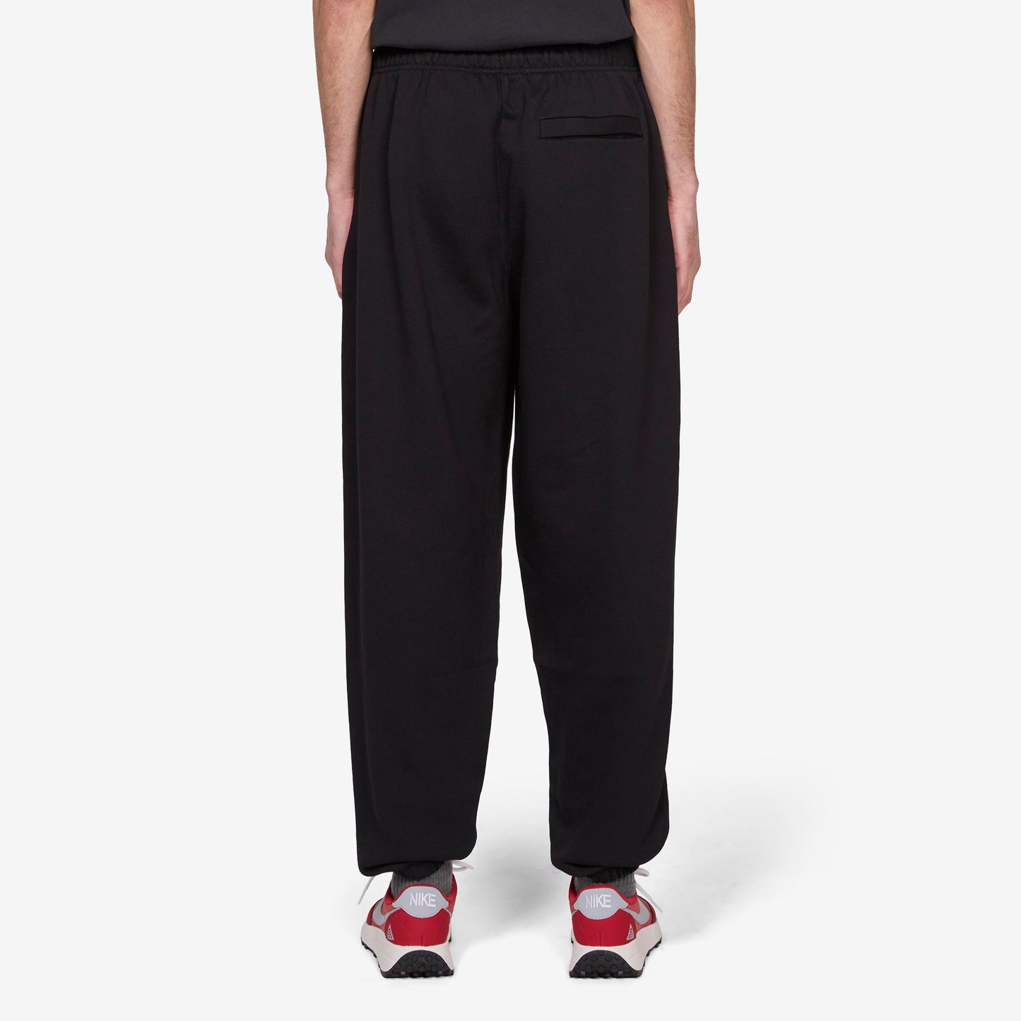 Solo Swoosh Cuffed Pants Total Black | Sail