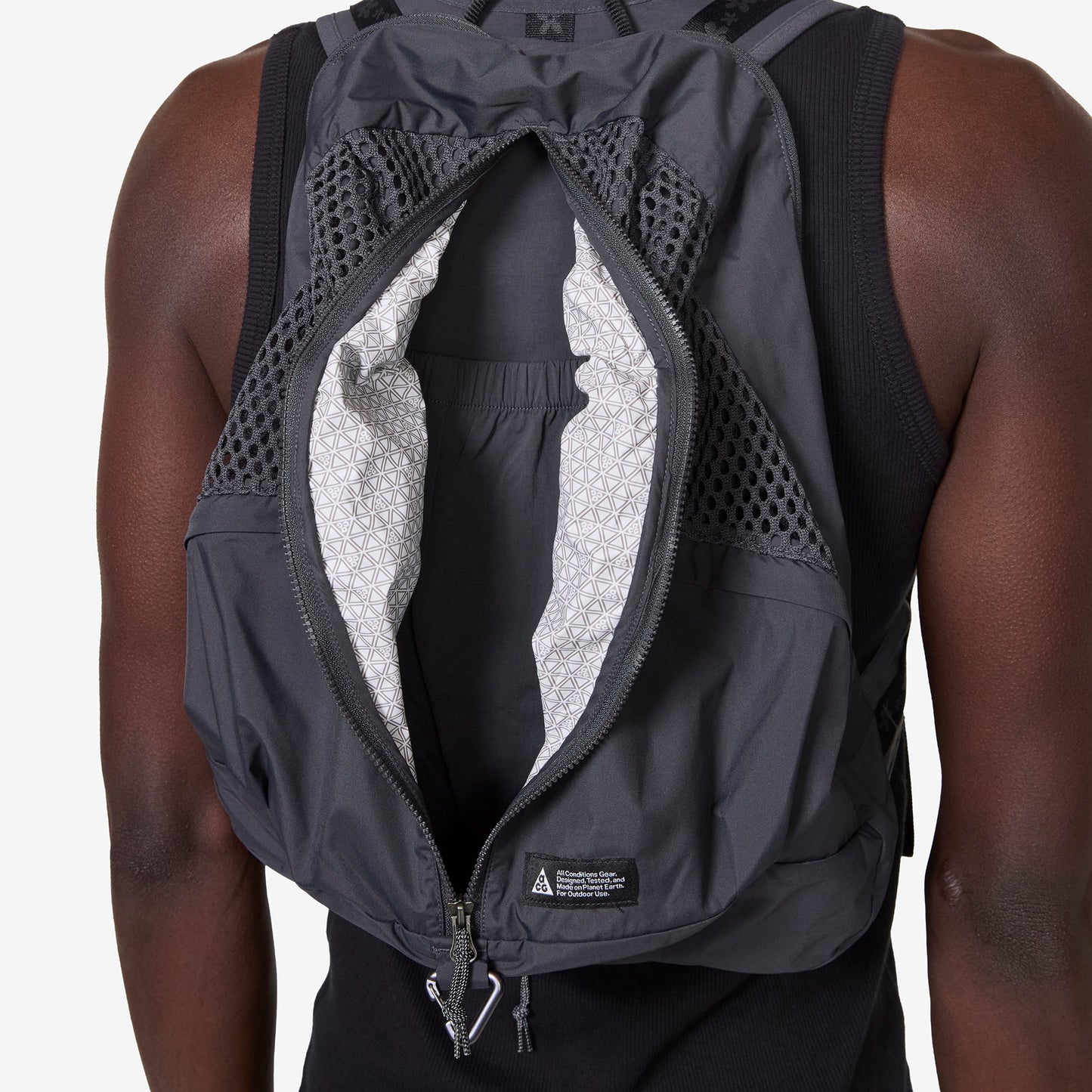 ACG 'Five Towers' Pack Jacket Anthracite | Black | Summit White