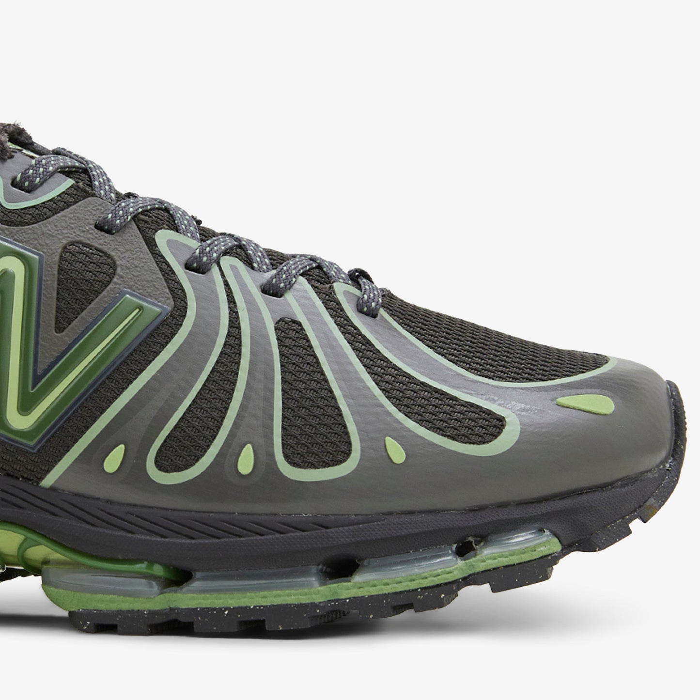U189071H Faded Black | Utility Green