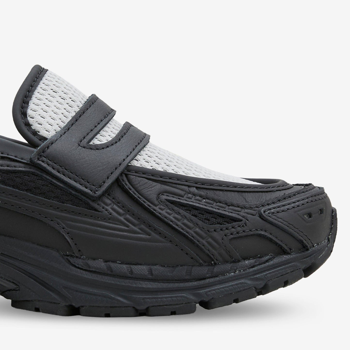 U19068G9 Black | Angora