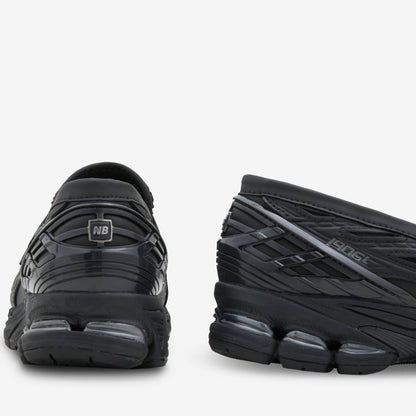 U19068G9 Black | Angora
