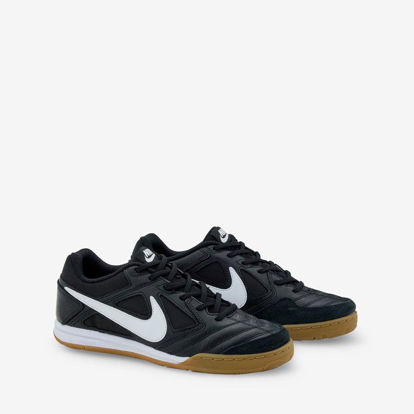 Gato Black | White | Gum Light Brown