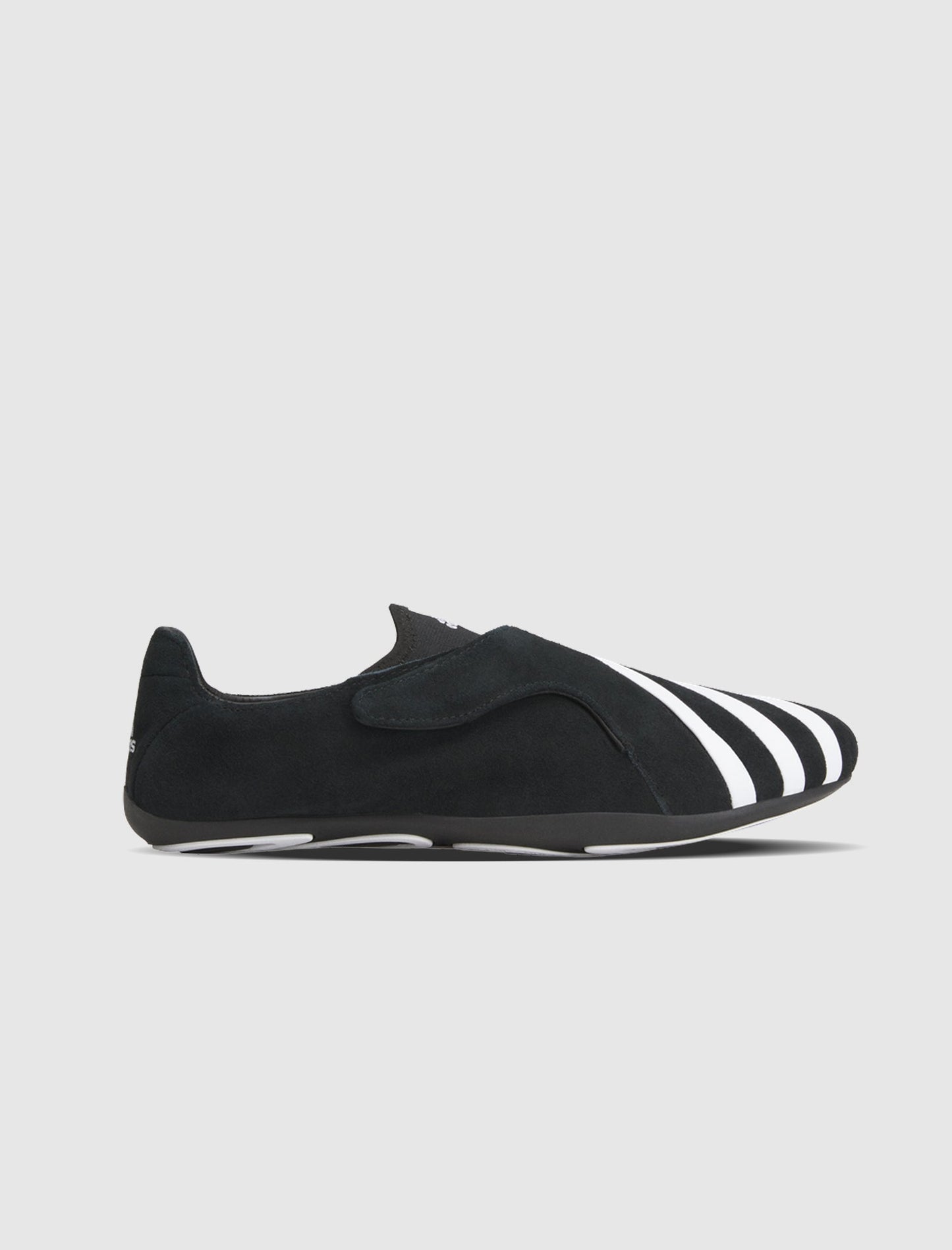 PHARRELL WILLIAMS YOGA VARIO "BLACK/WHITE"