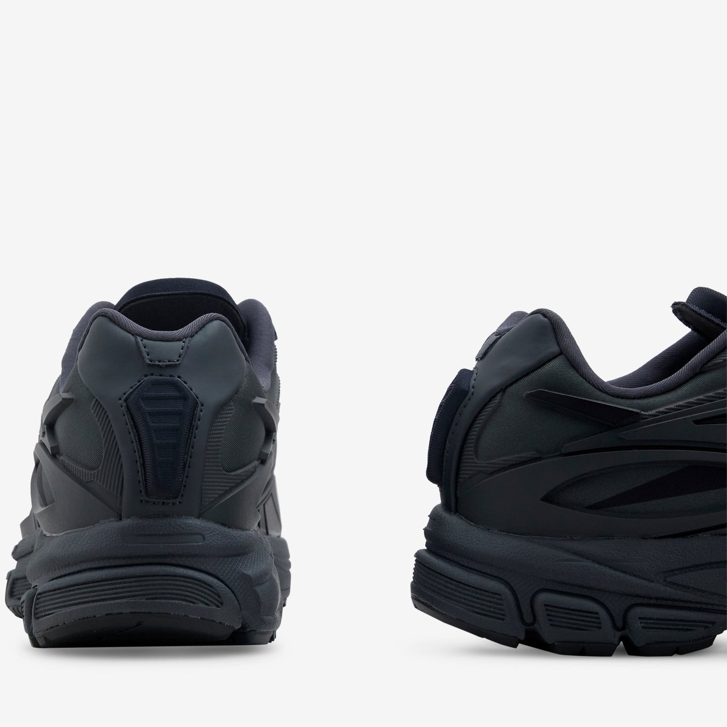 Premier Road Modern Black