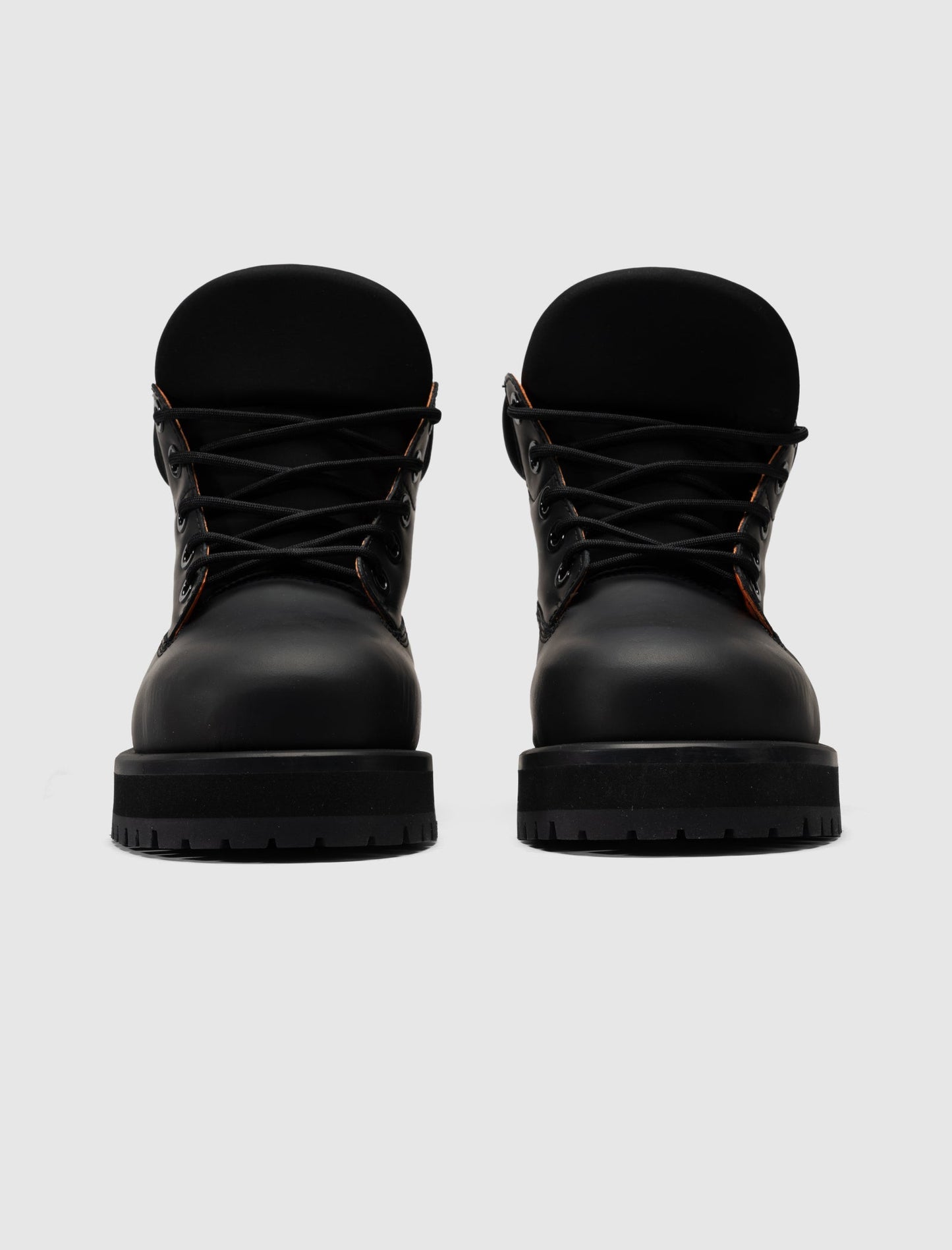 STRADA BLACK