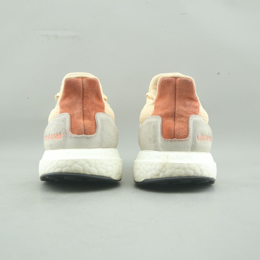 ADIDAS  ULTRA BOOST SL