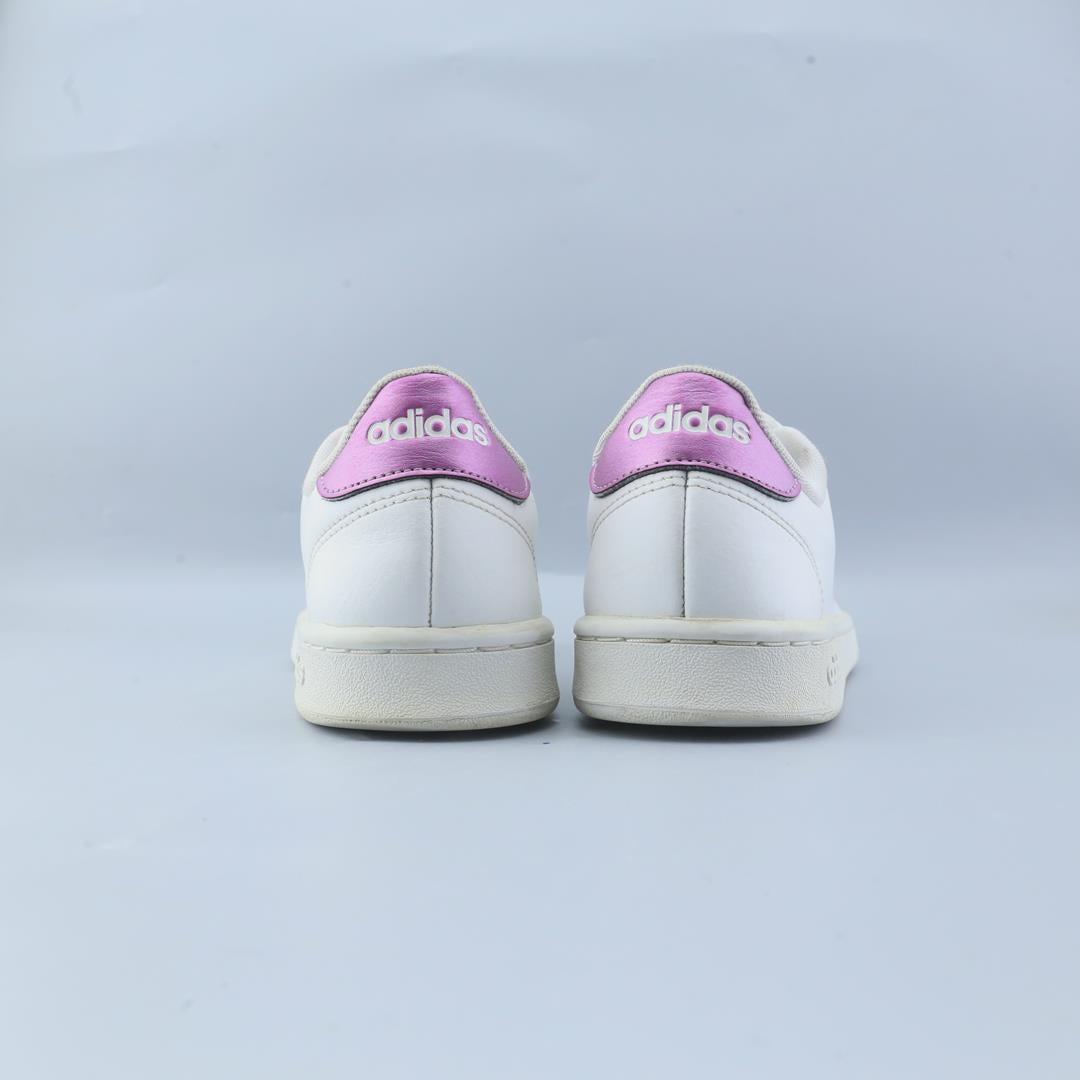ADIDAS ADVANTAGE