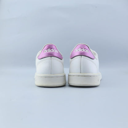 ADIDAS ADVANTAGE