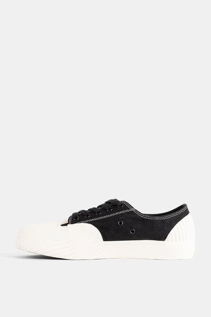 Unformed Sneaker — Black
