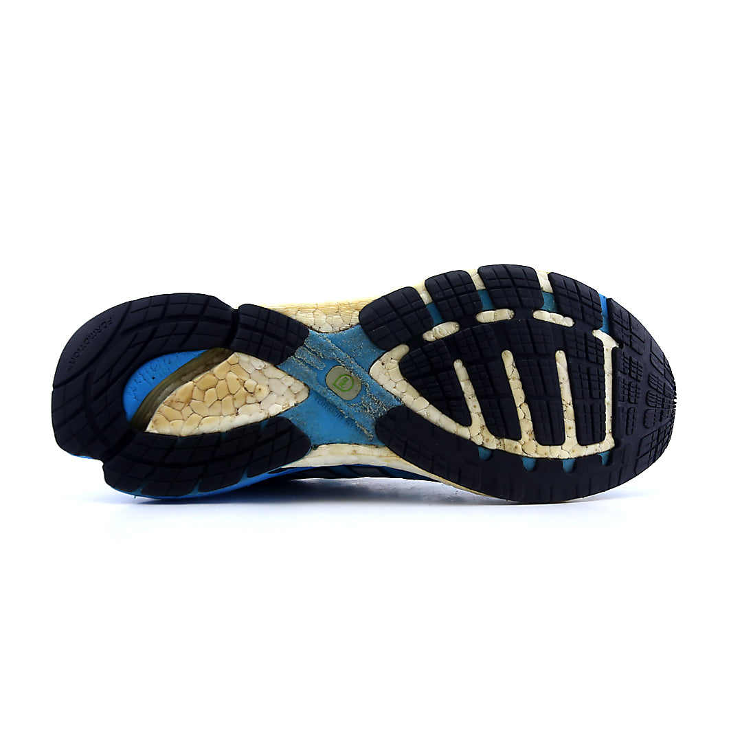 ADIDAS ADISTAR BOOST