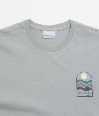 Columbia Explorers Canyon Back T-Shirt - Columbia Grey / Get Hiked