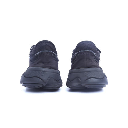ADIDAS  OZWEEGO