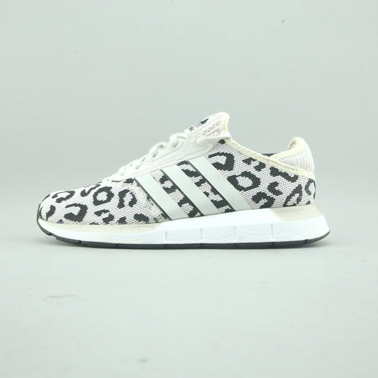 ADIDAS  SWIFT RUN X