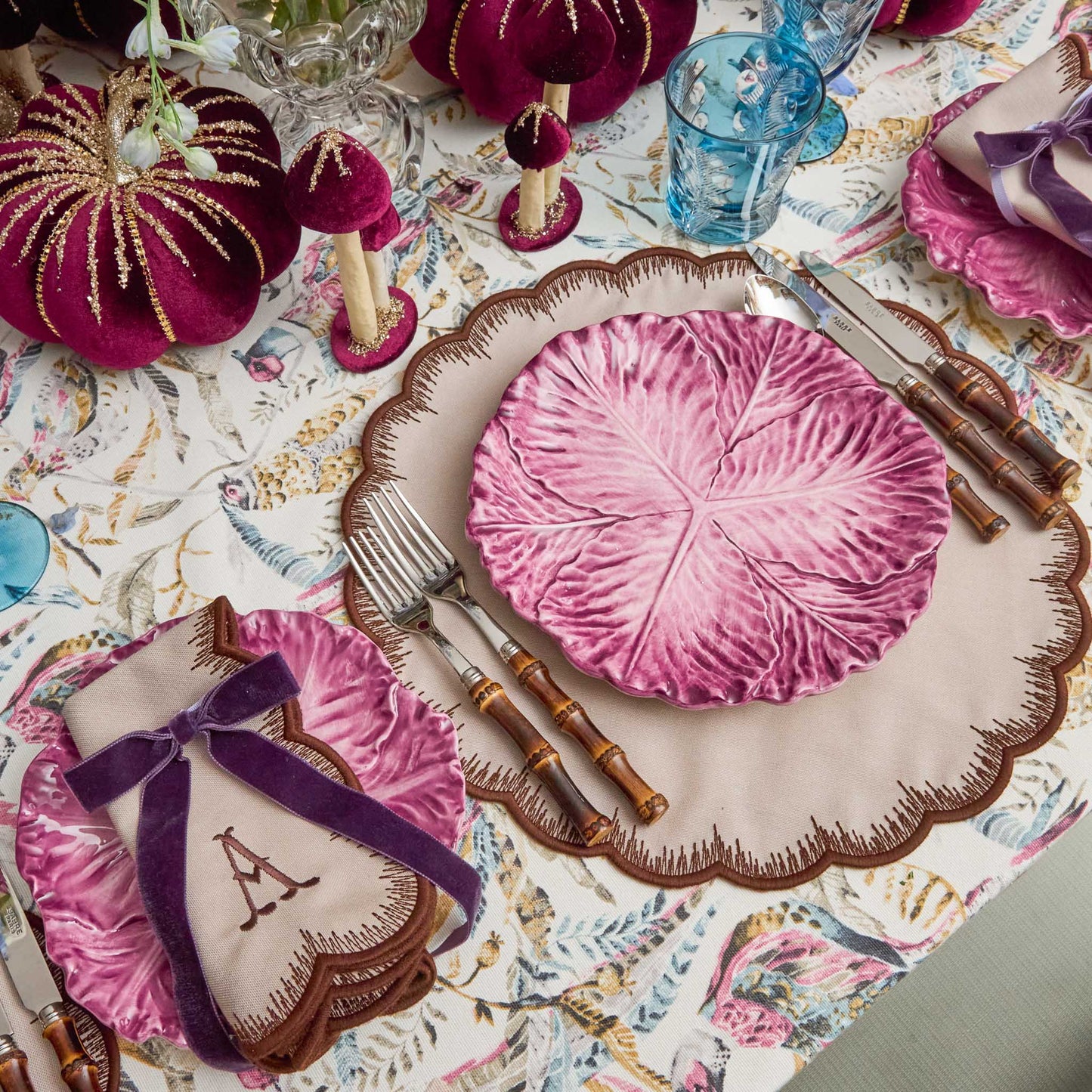 Aubergine Serena Cabbage Dinner Plates (Set of 4)