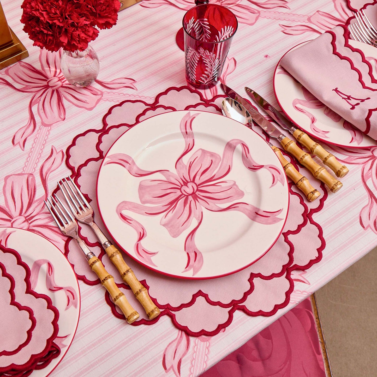 Audrey Pink & Red Bow Starter Plates (Set of 4)