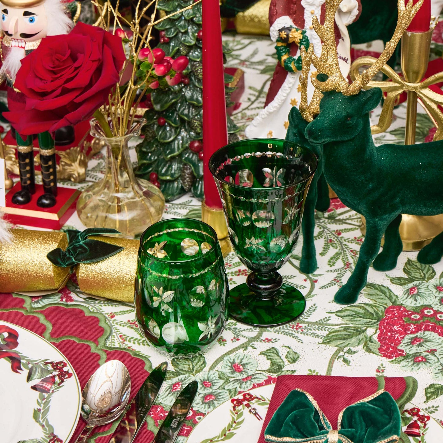 Emerald Anita Engraved Wine Glasses (Set of 4)