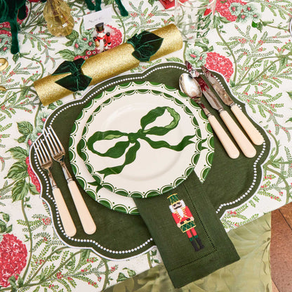Marilyn Forest Green Bow Starter Plate