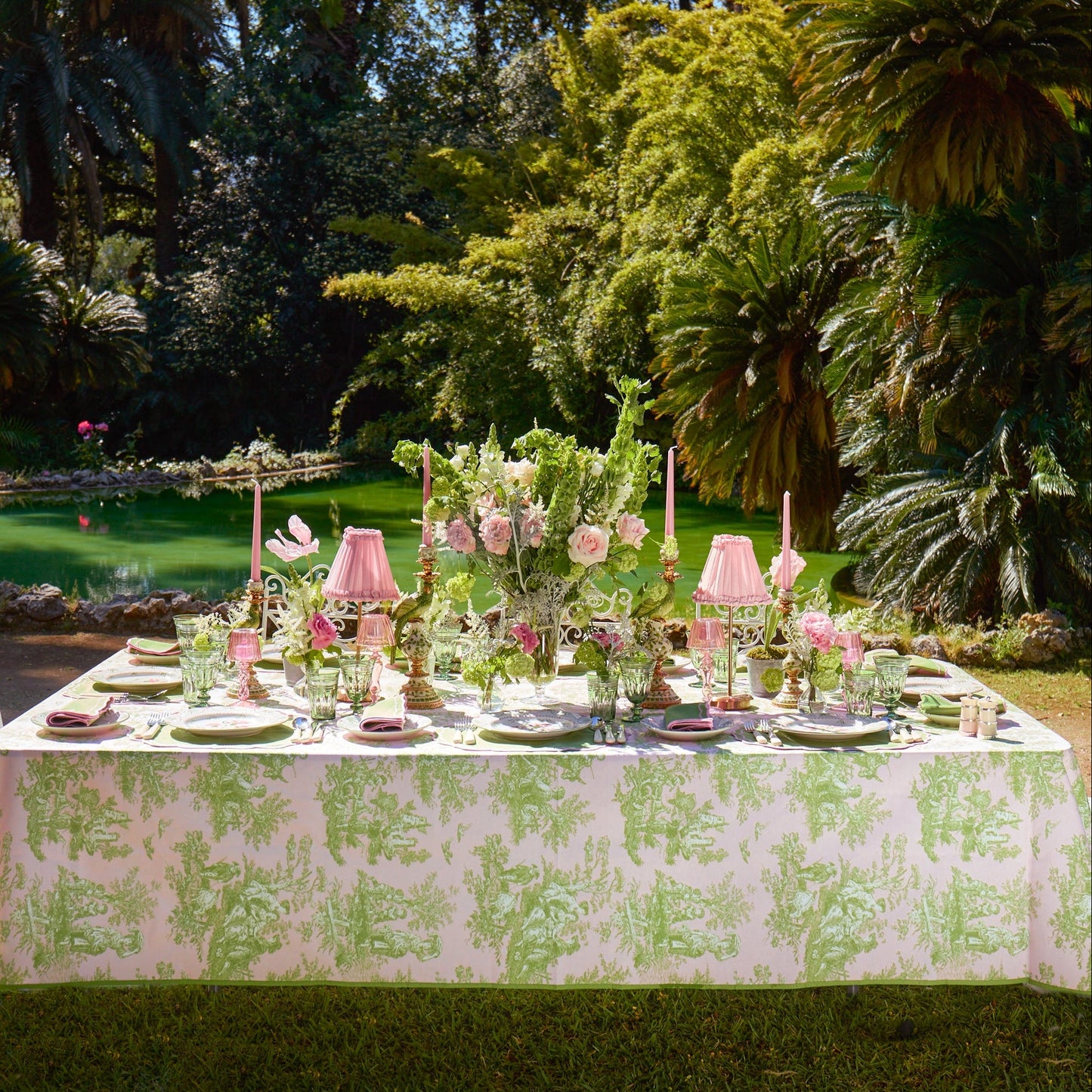 Pink & Green Santa Kristina Starter Plates (Set of 4)