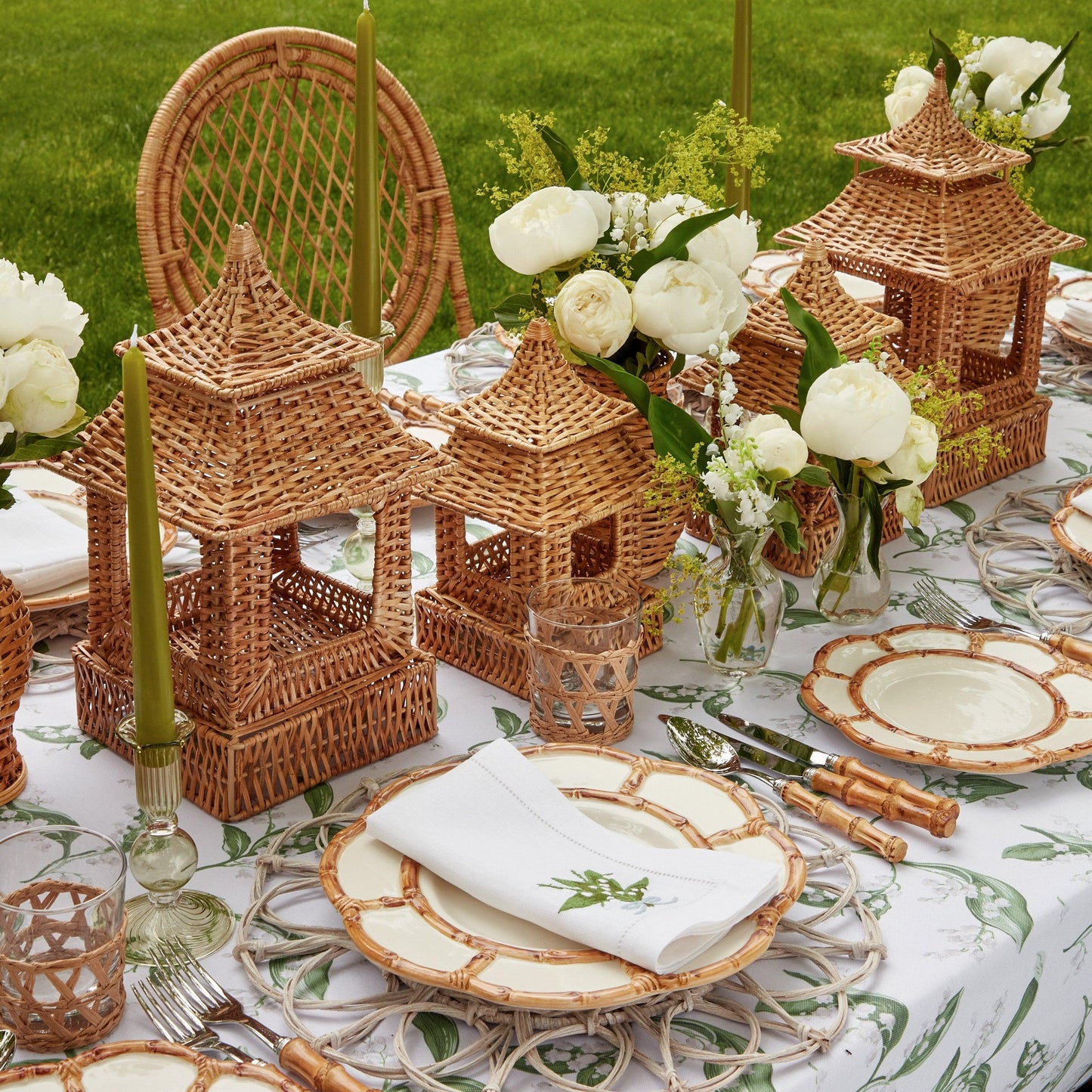 Natural Rattan Pagoda Decoration Set