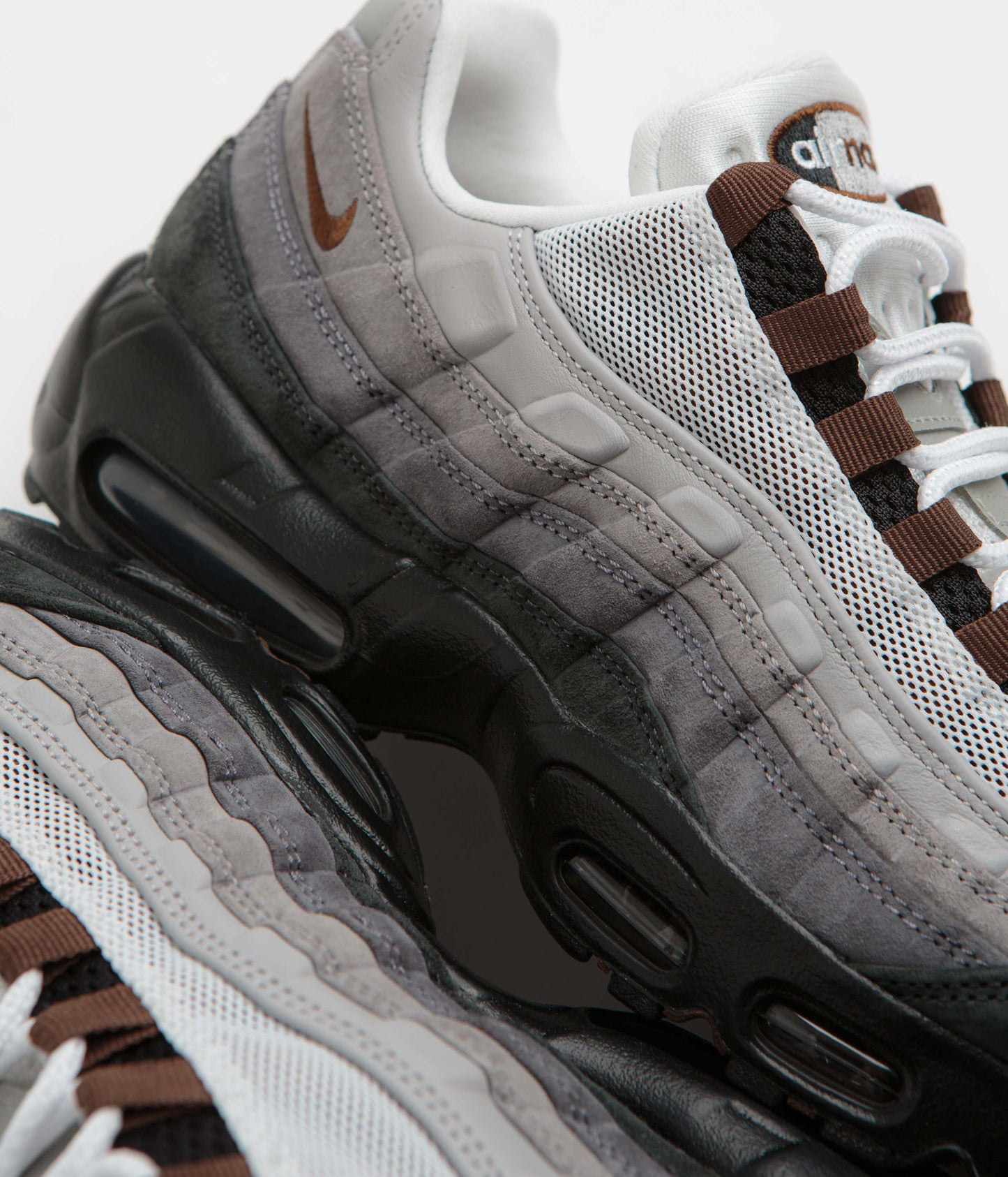 Nike SB Air Max 95 Shoes - Black / Cacao Wow - Anthracite - Light Graphite