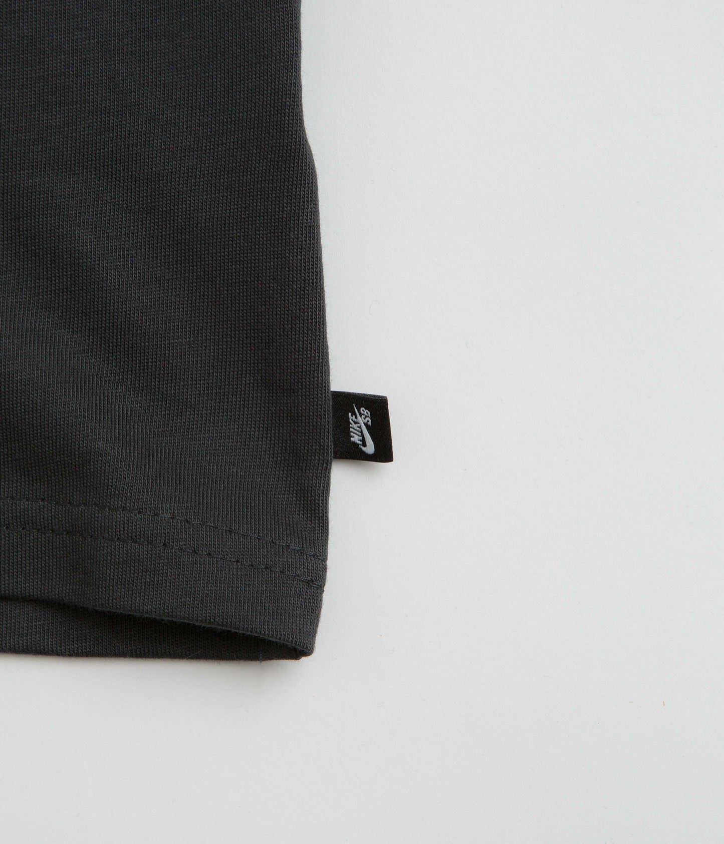Nike SB Skate Char T-Shirt - Off Noir