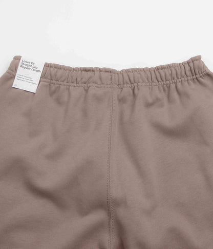 Nike Solo Swoosh Cuffed Sweatpants - Mink Brown / Mink Brown / White