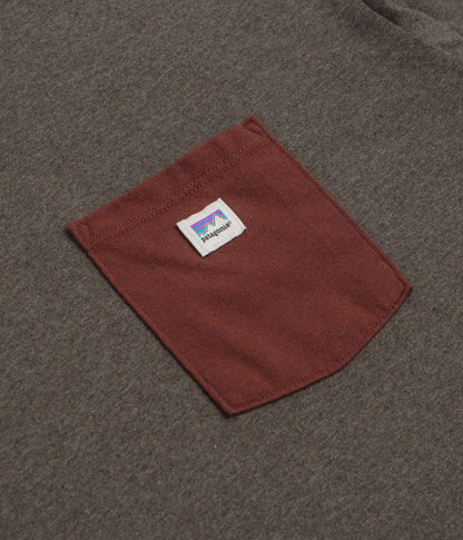 Patagonia Shop Sticker Pocket Responsibili-Tee T-Shirt - Marlow Brown