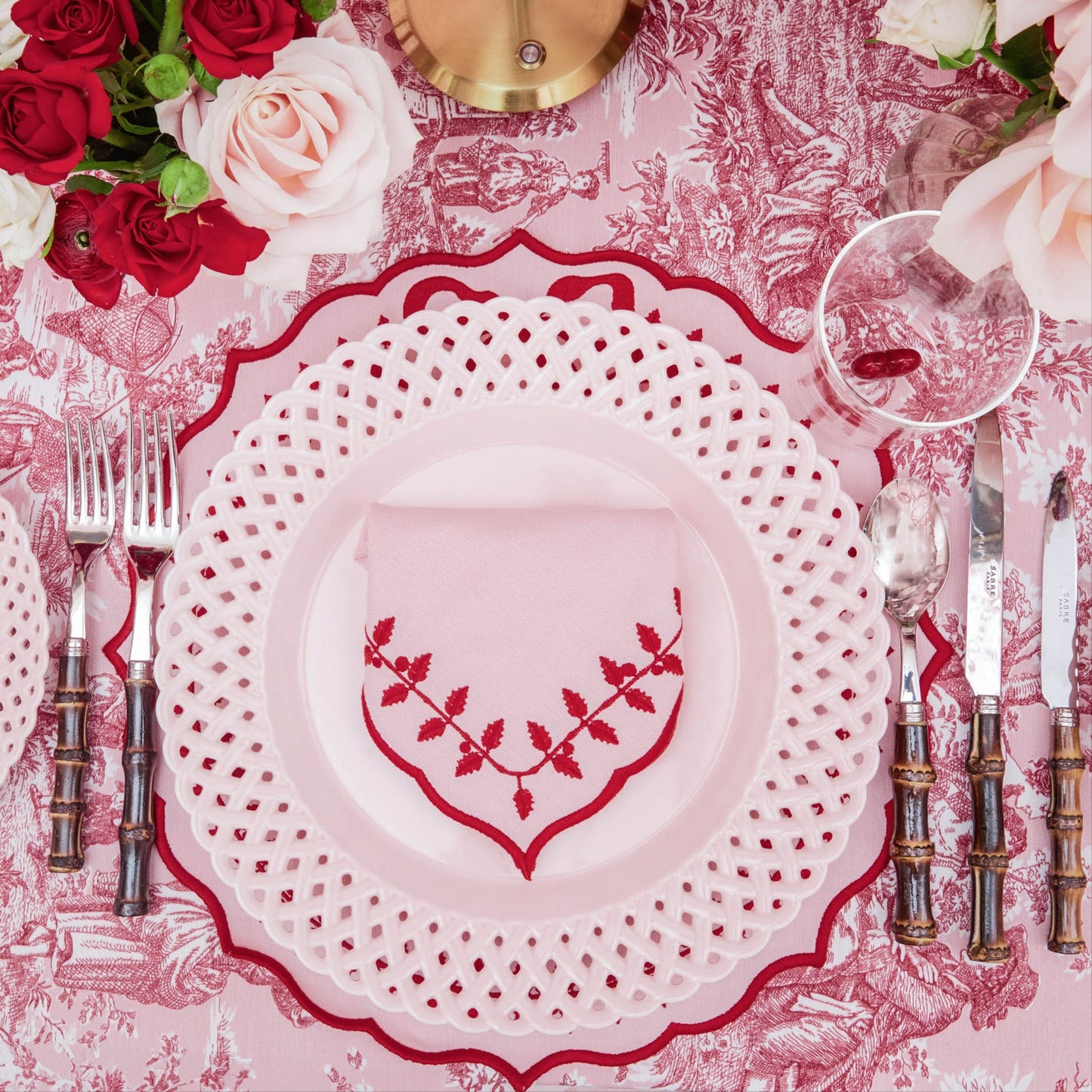 Pink & Red Laurel Napkins (Set of 4)