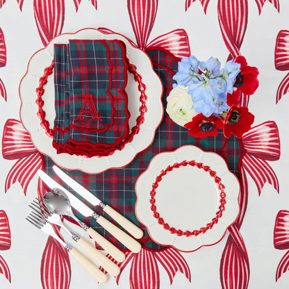Red Laurel Starter Plate